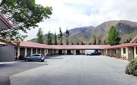 Sierra Motel&Apartments